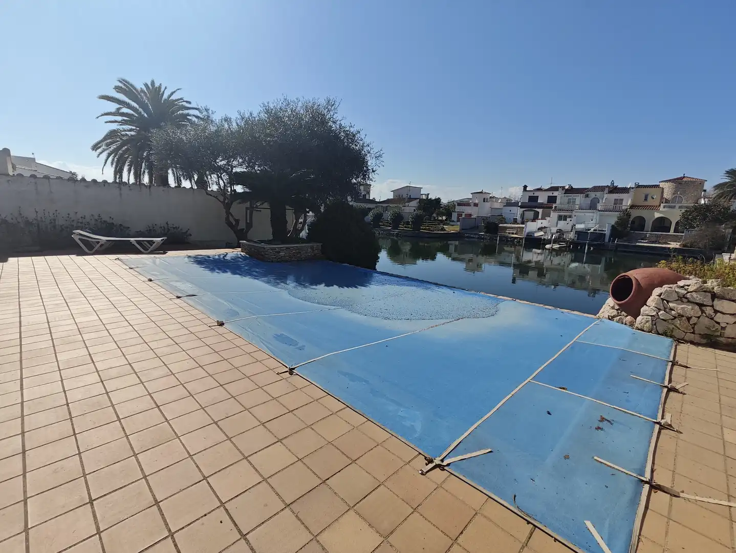 Piscina de Casa o xalet en venda en Empuriabrava