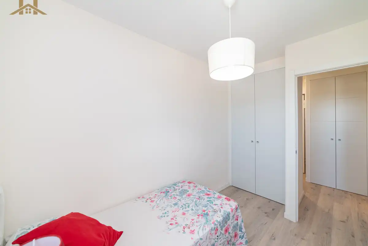 Dormitori de Àtic en venda en El Escorial amb Calefacció, Parquet i Terrassa
