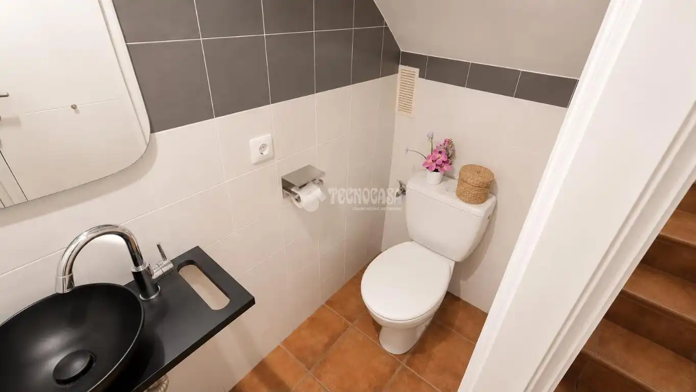 Baño de Casa adosada en venta en Almogía con Aire acondicionado y Terraza