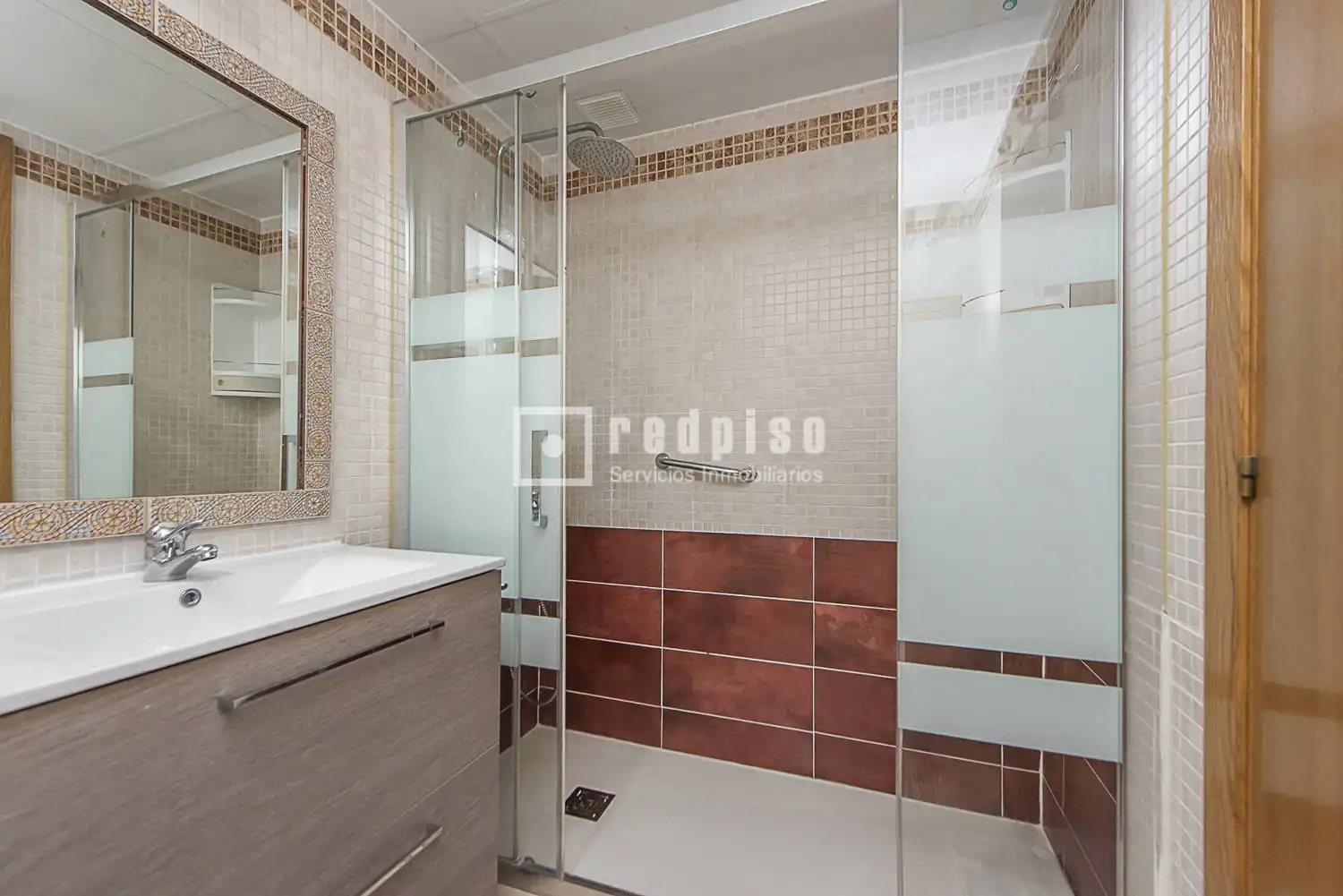 Bathroom of Flat for sale in Pinto  with Heating and Storage room