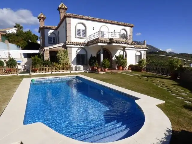 Chalet con terraza en venta en Mijas pueblo