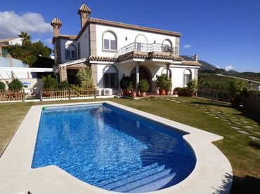 Villa con balcone in vendita a Mijas pueblo