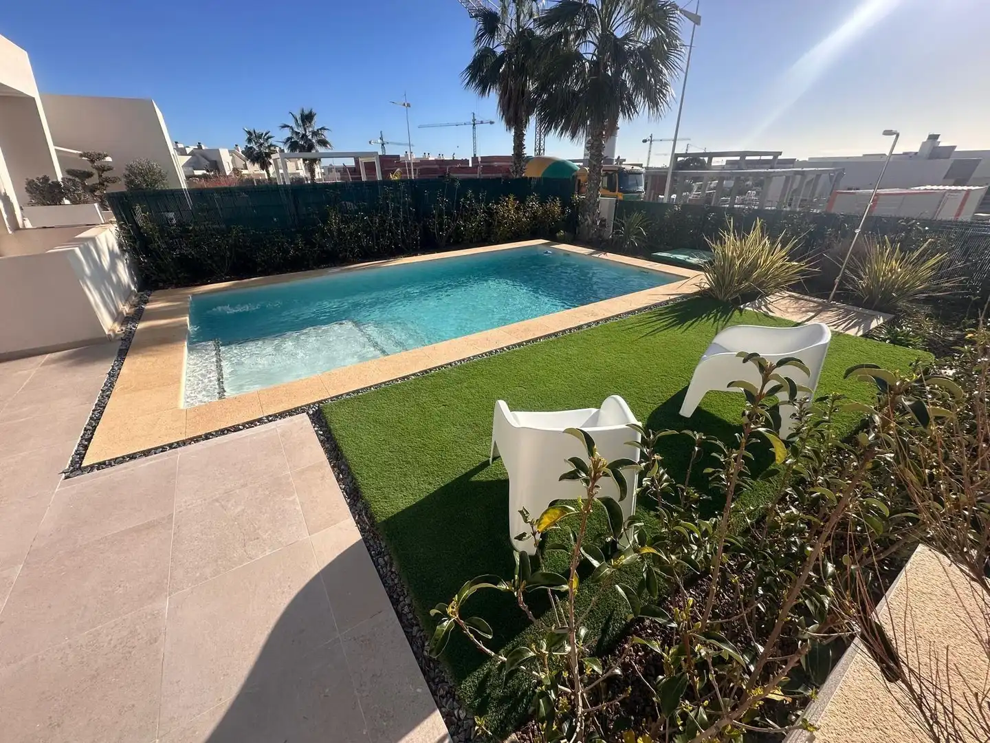 Piscina de Casa o xalet en venda en Madrid