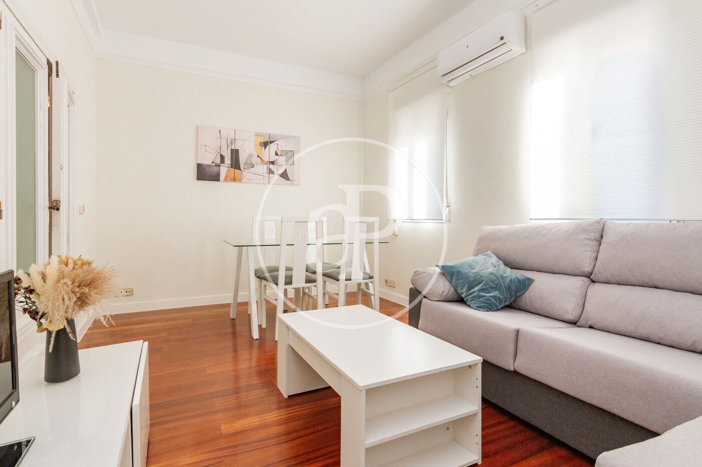 Exterior view of Flat to rent in  Madrid Capital  with Air Conditioner, Heating and Furnished