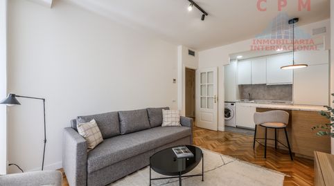Foto 4 de Piso de alquiler en Simancas, Madrid Capital