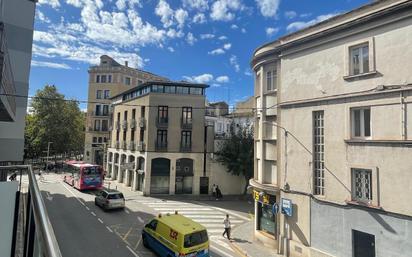 Exterior view of Flat for sale in Vilafranca del Penedès  with Air Conditioner and Balcony