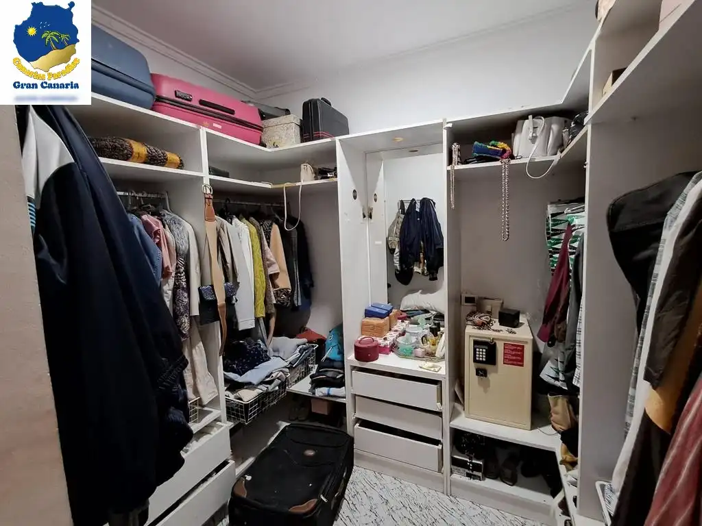 Habitación de Edificio en venta en Agüimes