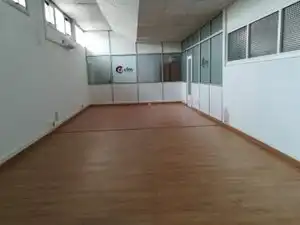 Oficina de alquiler en Sur - PAU 4