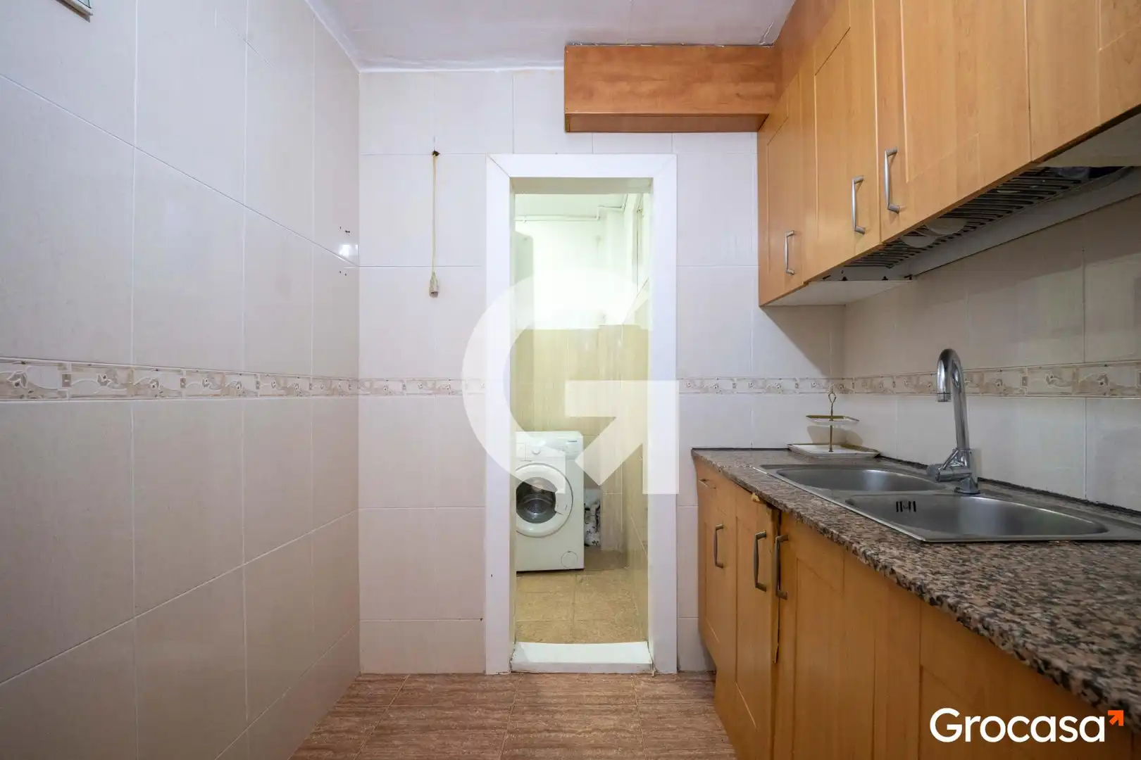 Kitchen of Flat for sale in Mataró  with Air Conditioner, Oven and TV