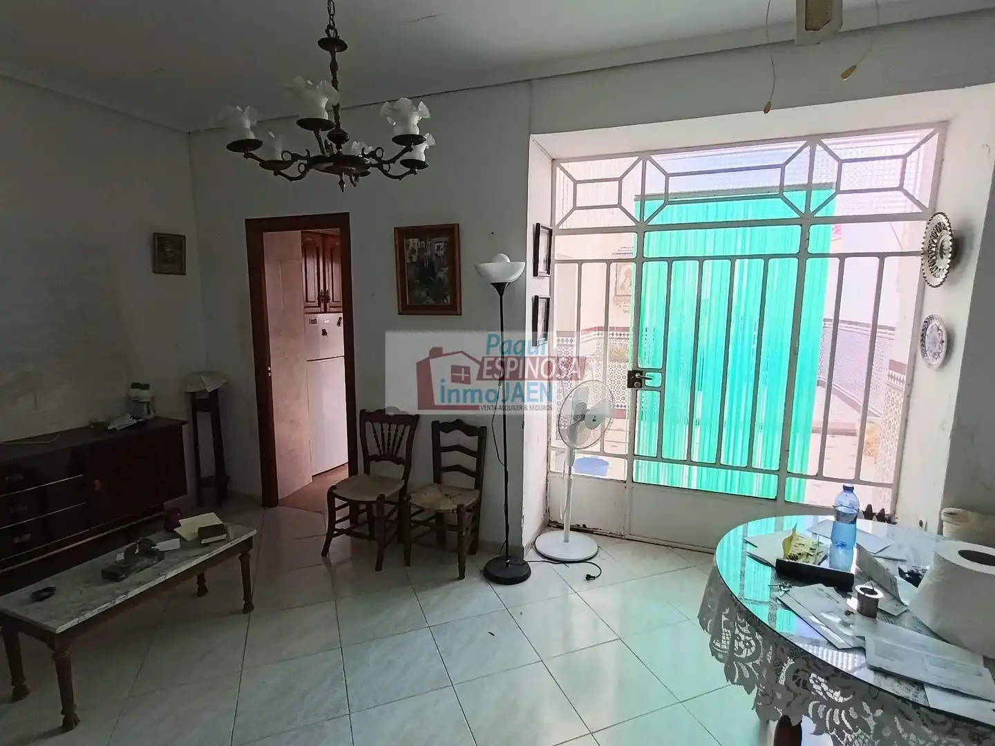 Sala d'estar de Casa o xalet en venda en Torredonjimeno amb Traster