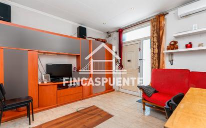Living room of Flat for sale in  Barcelona Capital  with Air Conditioner and Heating