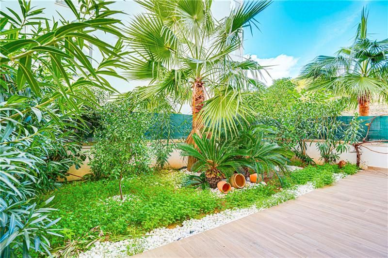 Jardí de Planta baixa en venda en  Palma de Mallorca amb Aire condicionat, Terrassa i Piscina comunitària