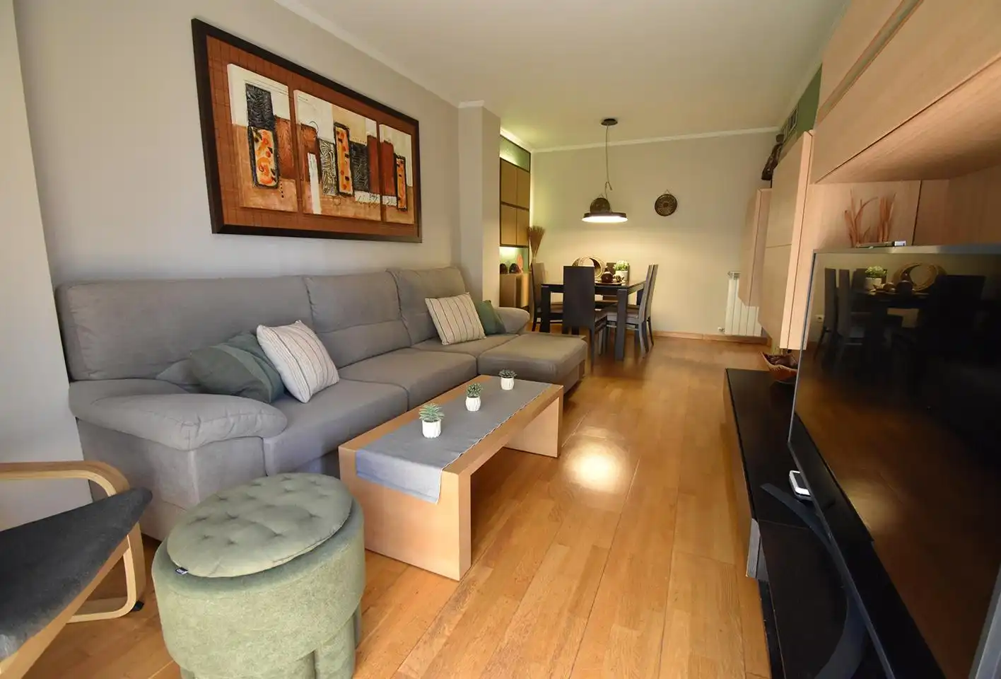 Wohnzimmer von Wohnung zum Verkauf in Zaragoza mit Klimaanlage, Heizung und Parkett