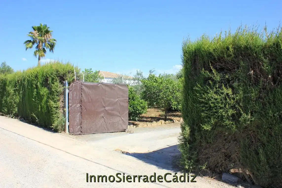 Country house zum Verkauf in Utrera mit Klimaanlage, Heizung und Privatgarten