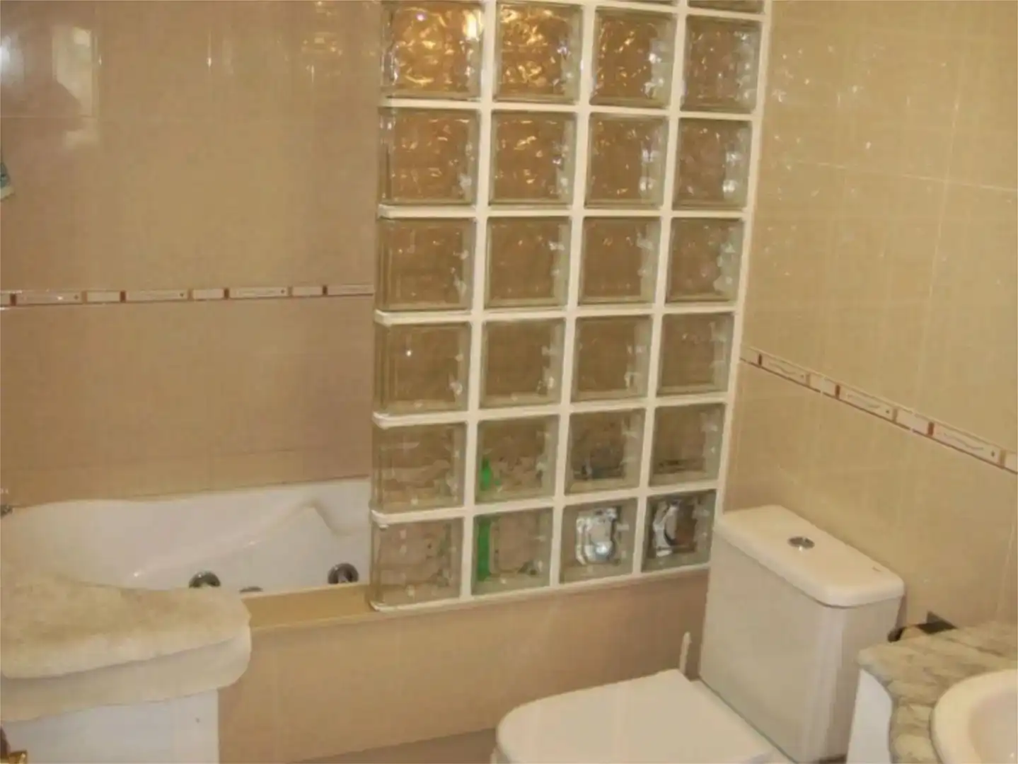 Badezimmer von Wohnungen zum Verkauf in Mutxamel mit Klimaanlage und Schwimmbad