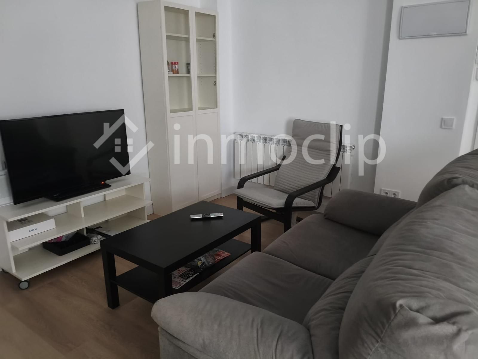 Flat to share in CALLE DEL RUBÍ, Pizarrales