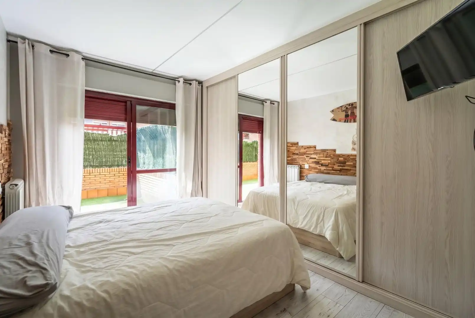 Habitación de Planta baja en venta en Las Rozas de Madrid con Aire acondicionado, Calefacción y Jardín privado