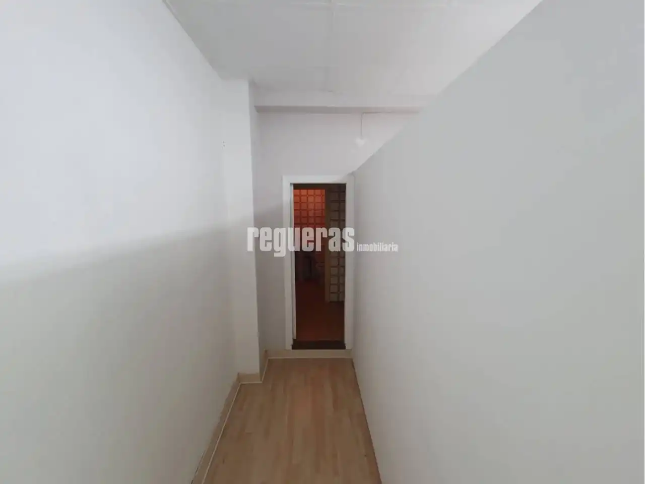 Business premises to rent in Ramiro I, imagen 10