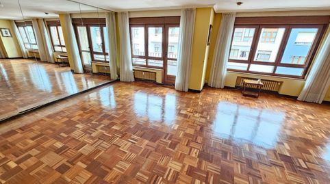 Piso 5 habitaciones Venta Avilés