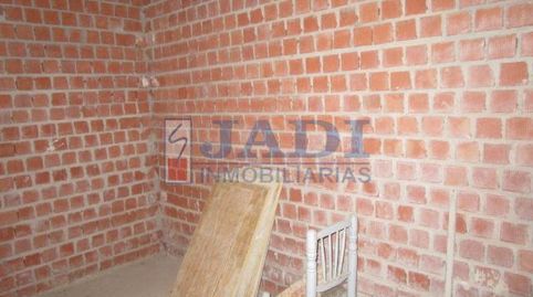 Foto 3 de Casa adosada en venta en Valdepeñas, Ciudad Real