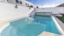 Swimming pool of Single-family semi-detached for sale in Villanueva de la Torre  with Air Conditioner and Swimming Pool