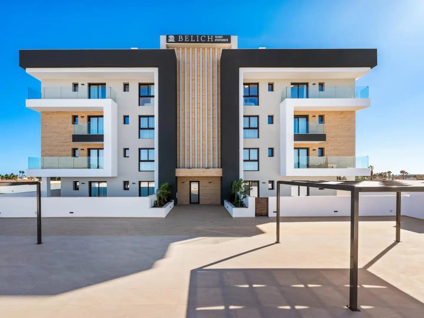 Vista exterior de Apartamento en venta en Los Alcázares con Aire acondicionado, Calefacción y Terraza