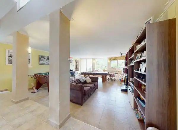 Sala d'estar de Casa o xalet en venda en A Cañiza   amb Calefacció, Jardí privat i Parquet