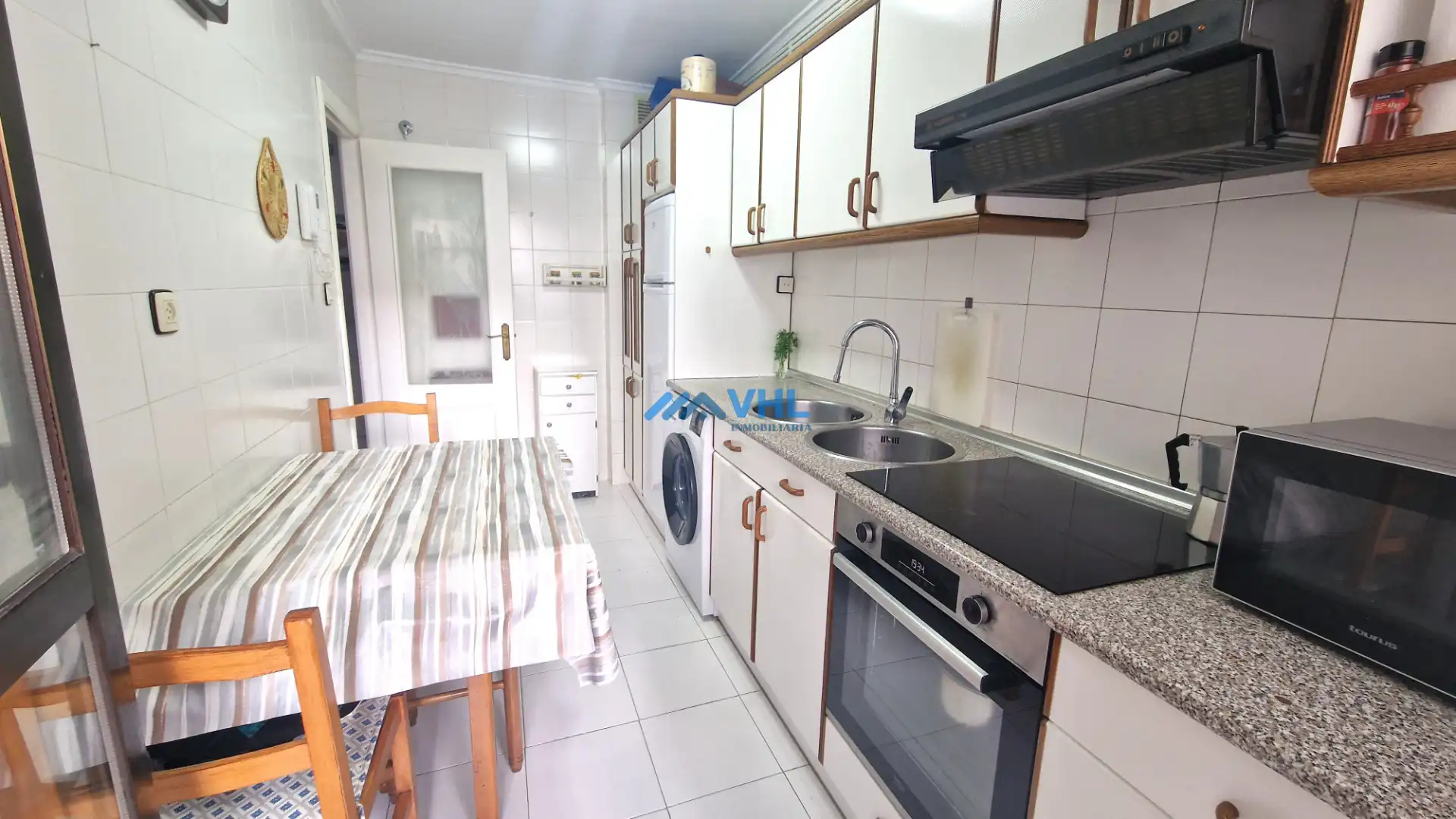 Cocina de Piso de alquiler en Castro-Urdiales con Calefacción, Terraza y Amueblado