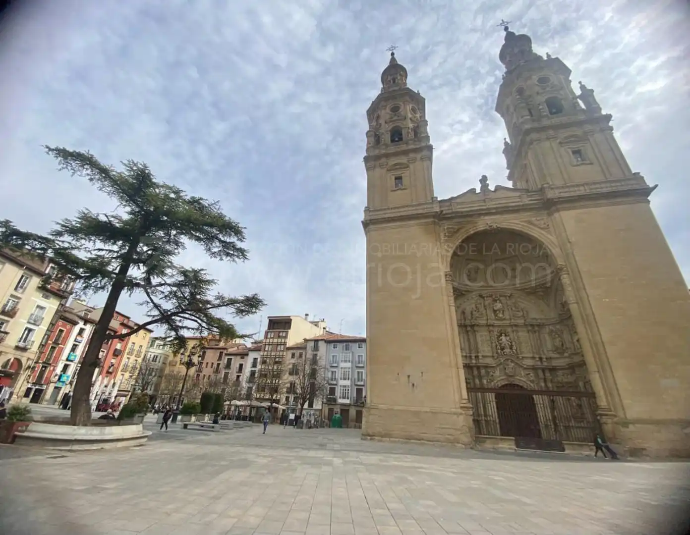 Außenansicht von Wohnung zum Verkauf in  Logroño mit Heizung und Terrasse