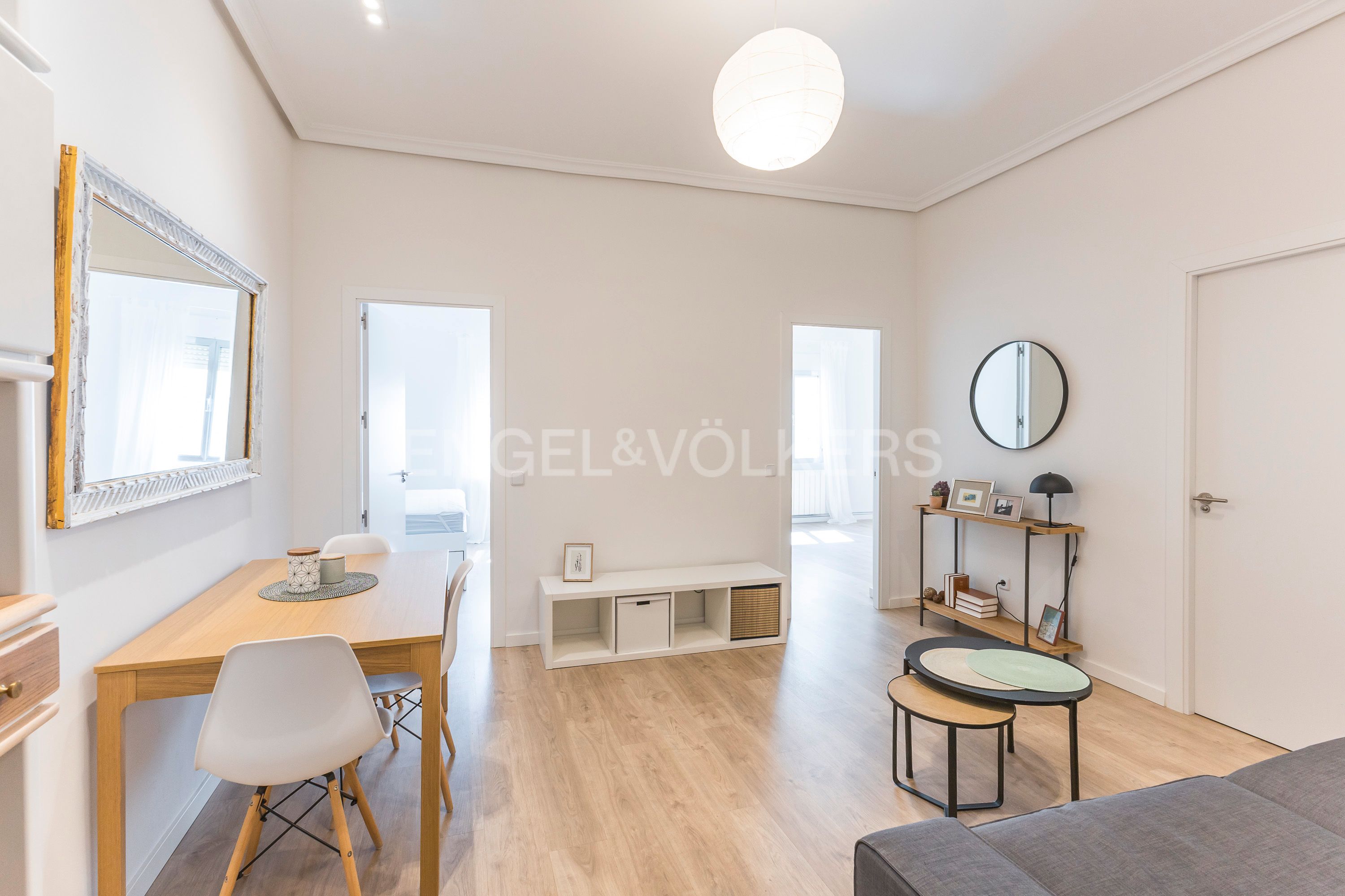 Sala d'estar de Apartament de lloguer en  Madrid Capital amb Calefacció i Moblat