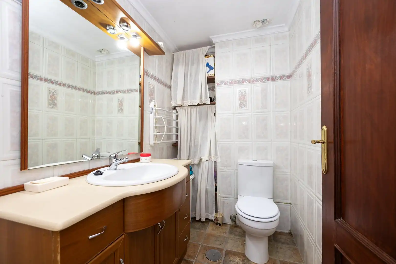 Baño de Planta baja en venta en Granada