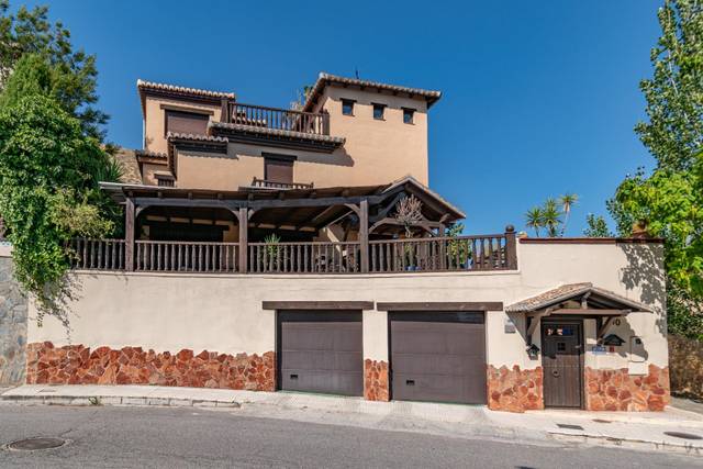 Casa-chalet en Venta en Calle de Cerro del Oro en Cenes de la Vega