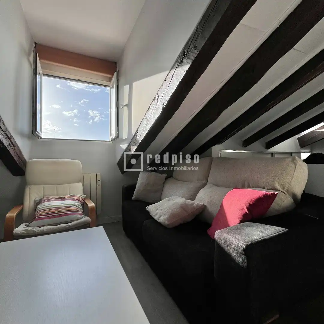 Flat with lift to rent in de Arriaza, imagen 6