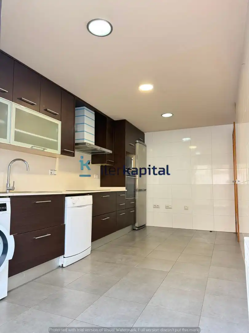 Kitchen of Flat for rent in Rosselló  with Heating