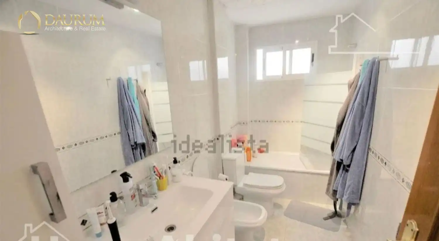 Baño de Piso en venta en Burjassot con Aire acondicionado, Terraza y Trastero
