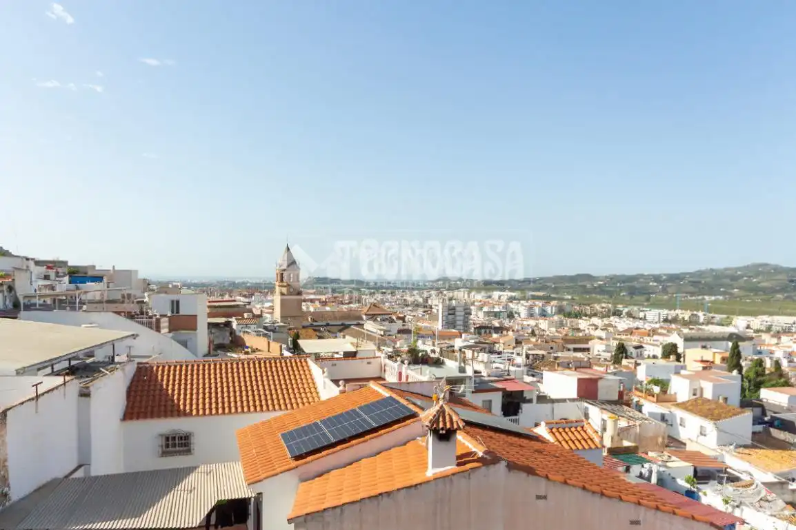 Vista exterior de Casa o xalet en venda en Vélez-Málaga amb Terrassa