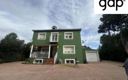 Exterior view of House or chalet for sale in Cuenca Capital  with Heating and Private garden