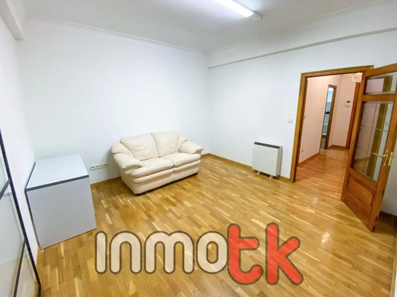Living room of Flat for rent in A Coruña Capital   with Heating, Parquet flooring and Furnished