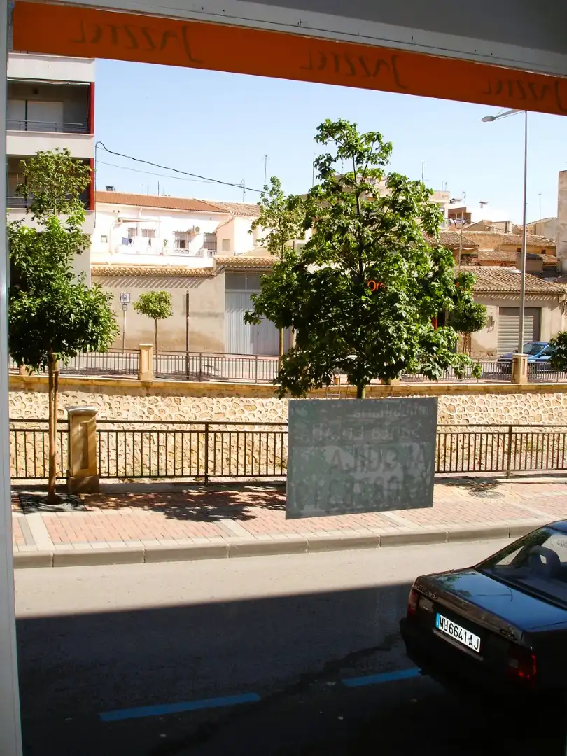 Vista exterior de Local de alquiler en Totana con Aire acondicionado y Parquet