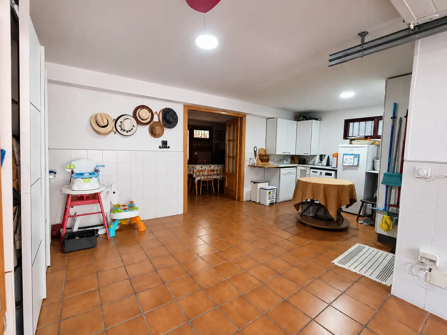 Casa adosada en venta en Valderas - Los Castillos
