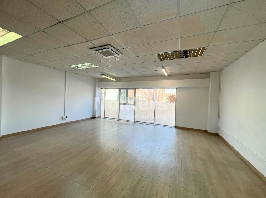 Oficina de lloguer en L'Hospitalet de Llobregat amb Aire condicionat i Calefacció