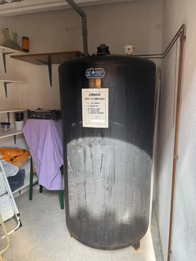 Casa amb terrassa en venda a Sant Jaume de Llierca, imagen 8