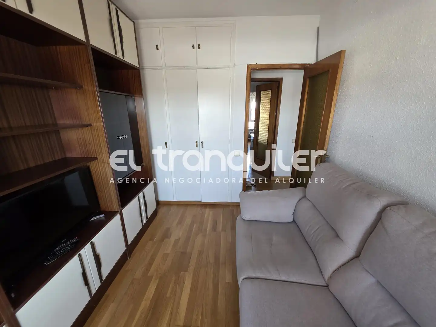 Bedroom of Flat for rent in Madrid  with Air Conditioner, Parquet flooring and Terrace