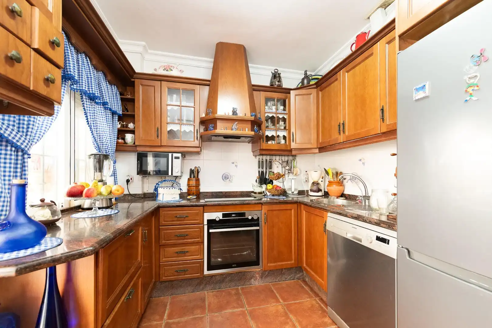 Cocina de Casa adosada en venta en Rincón de la Victoria con Trastero y Piscina comunitaria