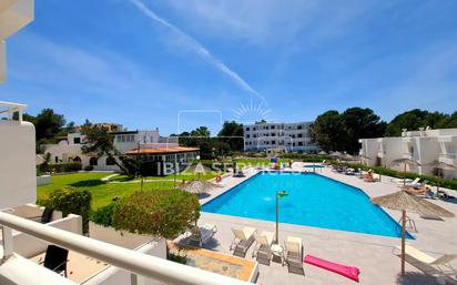 Vista exterior de Pis en venda en Sant Josep de sa Talaia amb Aire condicionat i Piscina