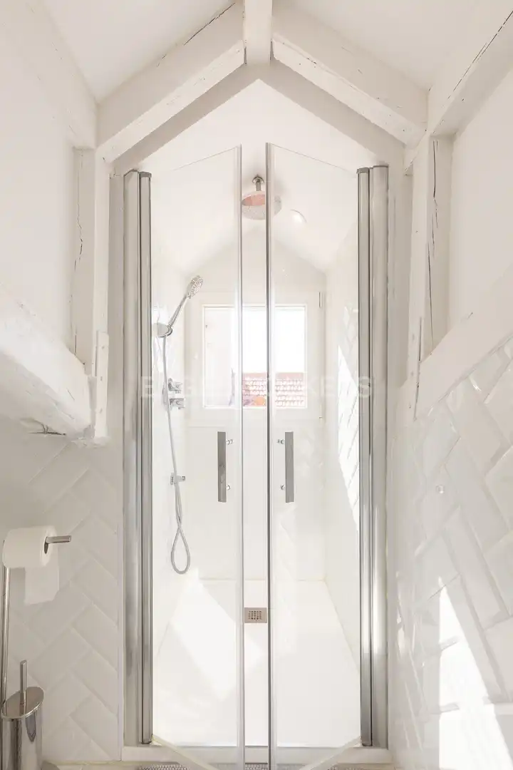 Baño de Piso de alquiler en Madrid con Aire acondicionado, Calefacción y Amueblado