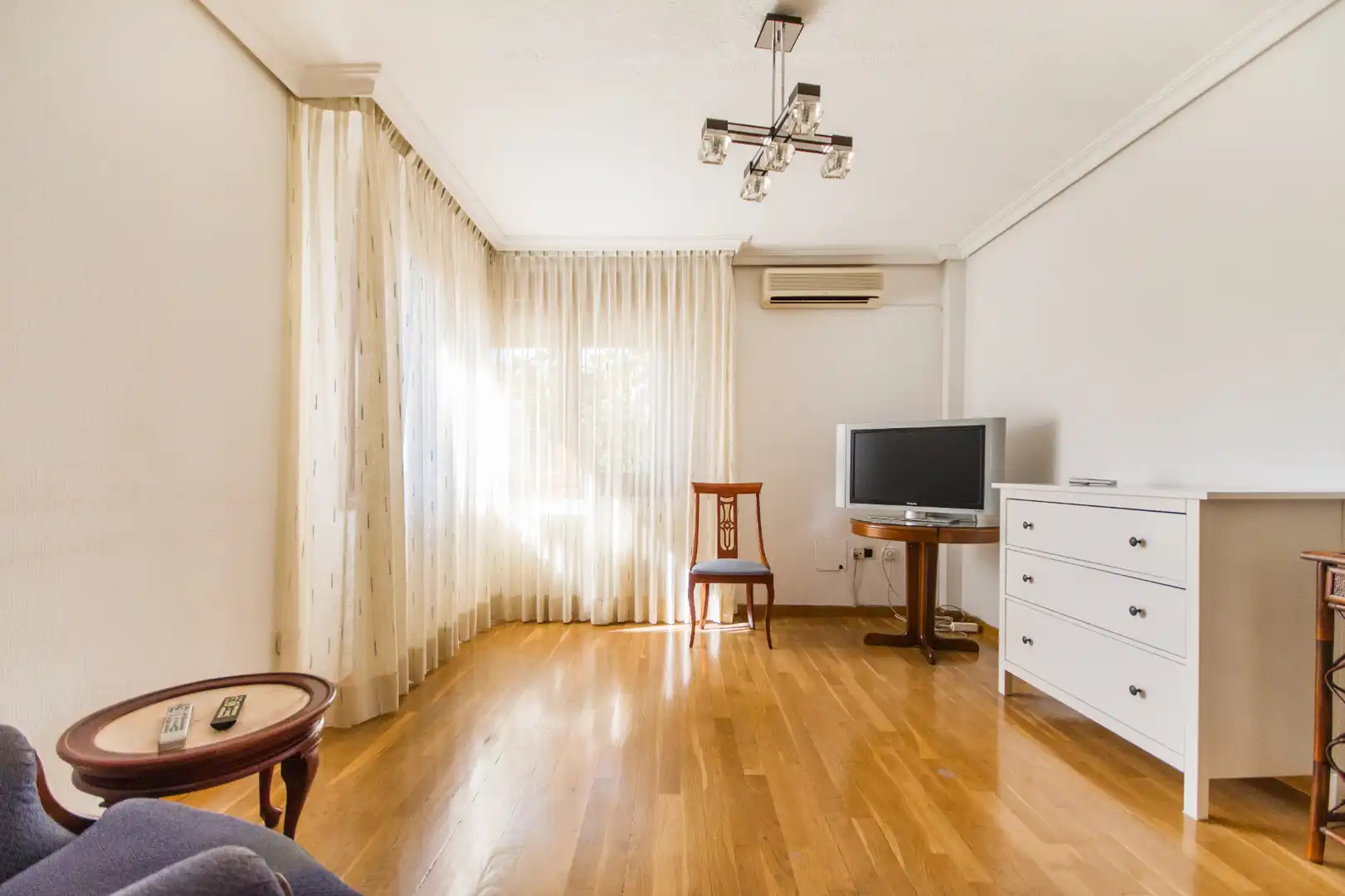 Sala d'estar de Casa adosada en venda en Getafe amb Aire condicionat, Calefacció i Jardí privat