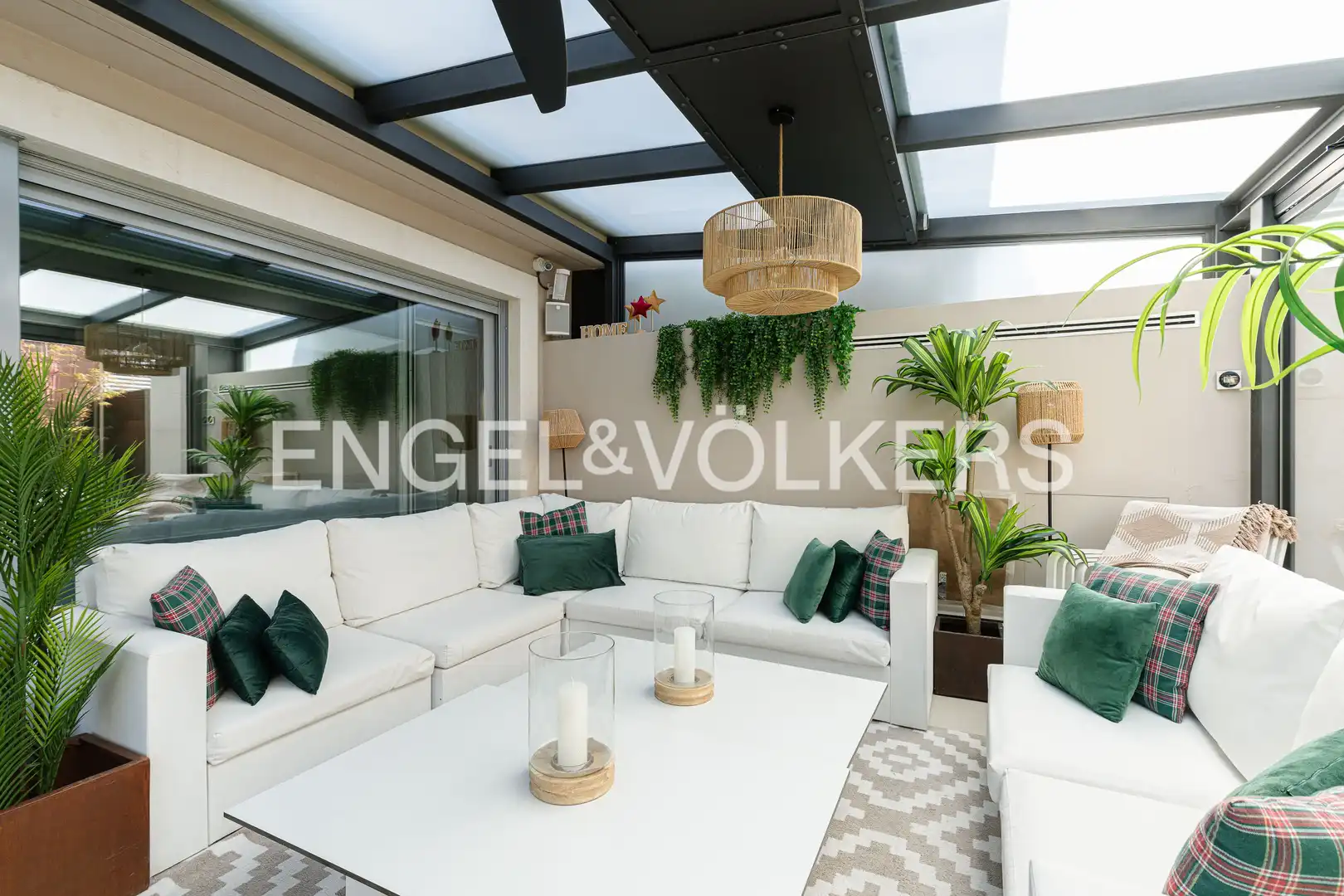 Terraza de Casa adosada en venta en Pozuelo de Alarcón con Aire acondicionado, Calefacción y Jardín privado