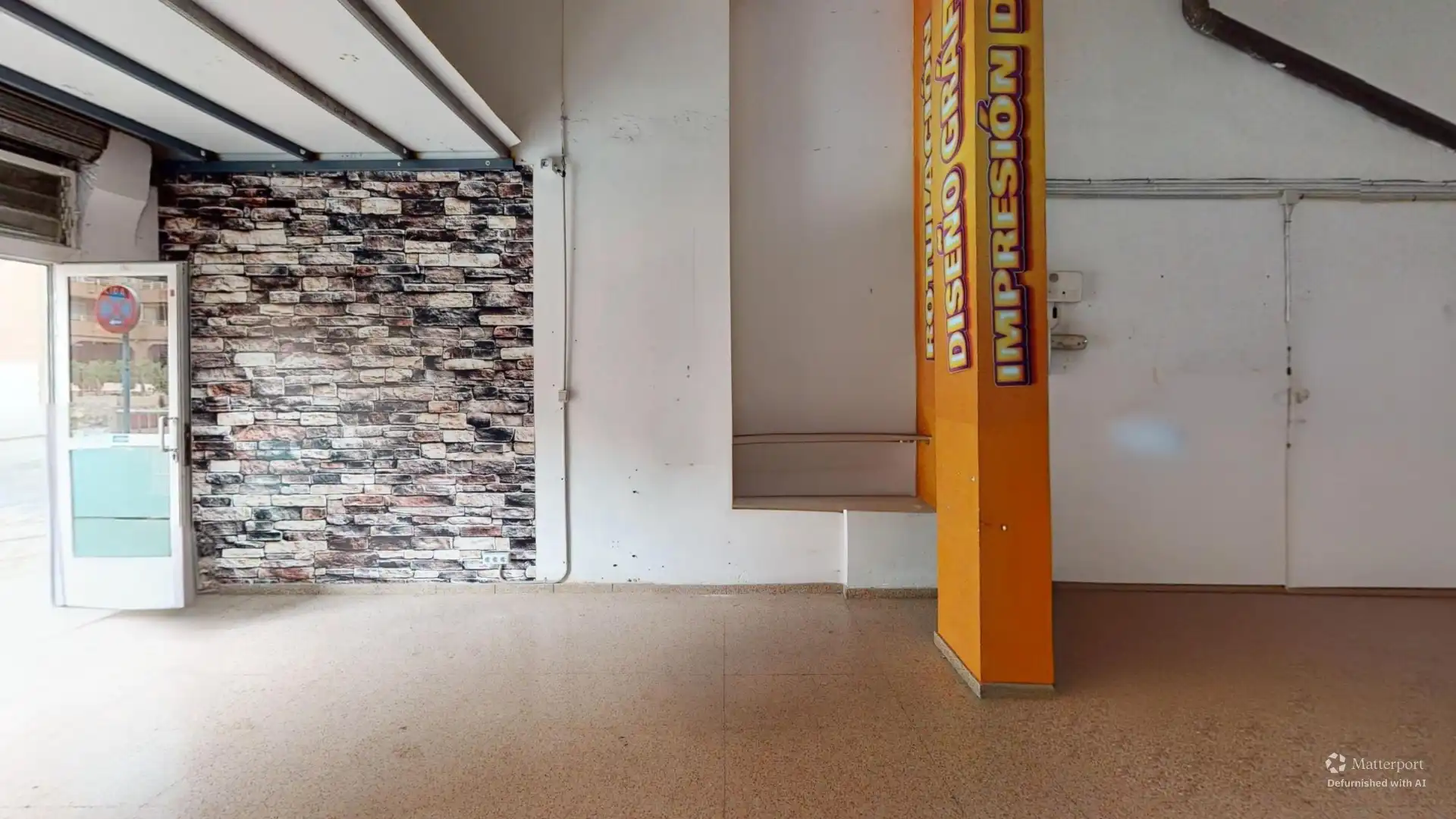 Commercial properties for sale in Alicante / Alacant  with Air Conditioner