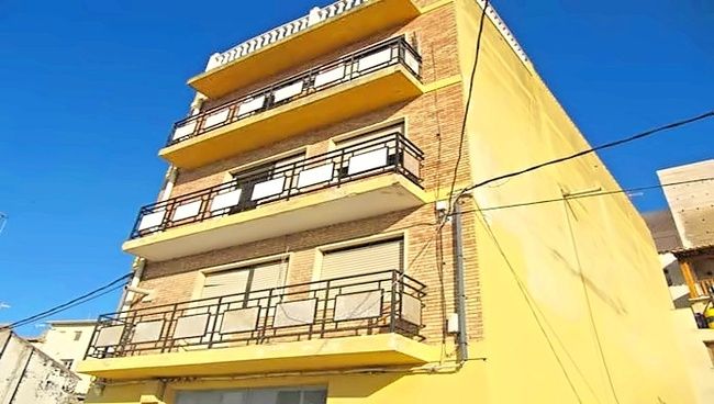 Vista exterior de Piso en venta en Requena